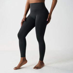 Ensemble de yoga et fitness couleur unie, personnalisable en usine, avec logo imprimé sur mesure, respirant, séchage rapide, taille en V - Product Image 4