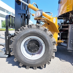 Geländegängiger Diesel-Gabelstapler 3 Tonnen 3,3m Hubhöhe 4WD Geländestapler für Landwirtschaft und Bau Großhandel - Product Image 5