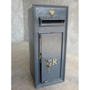 Boîte aux lettres GR avec clé et serrure, style traditionnel, bureau, public, pour recevoir et envoyer des lettres, boîte aux lettres en fonte, fournitures pour événements - Product Image 1