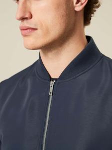 Marque privée Vêtements d'extérieur Collection hiver Vestes en gros OEM Taille adulte Hommes en vrac Mode de rue Blousons bombardiers - Product Image 4