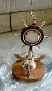 Vajilla Náutica de latón Vintage de estilo antiguo pulida con base de madera personalizable y diseño de rueda de barco para decoración de oficina - Product Image 5