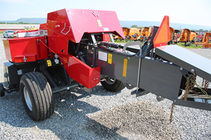 Presse à balles carrées compacte 2025 Massey Ferguson 1842S pour usage agricole – Équipement de pressage de foin et de ensilage - Product Image 5