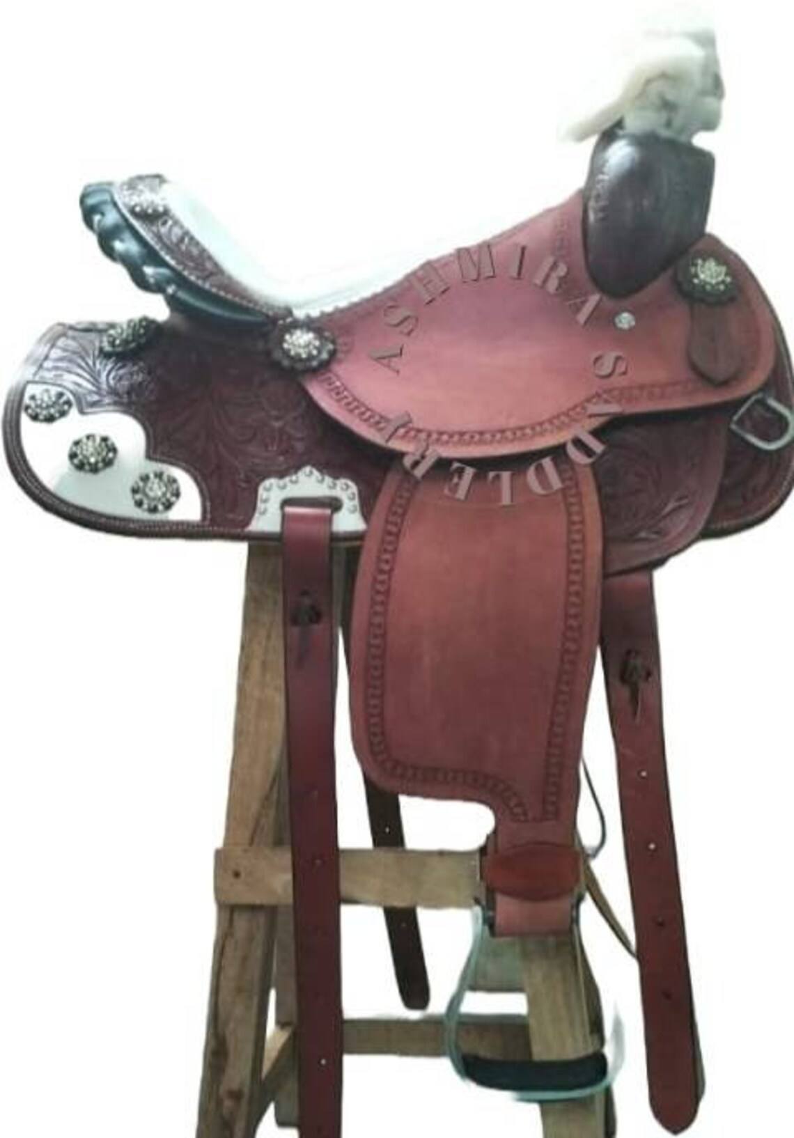 สีน้ำตาล