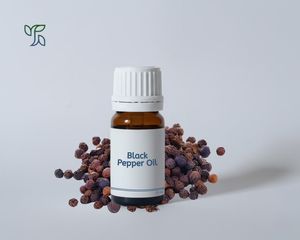 Huile de poivre noir pressée à froid biologique 5 ml, aromathérapie thérapeutique épicée, arôme pour l'hydratation du corps, fournisseur en gros OEM et ODM - Product Image 1