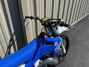 Disponible dès maintenant : Motocross 2025 TC 125 Heritage - Product Image 6