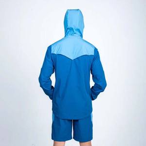 Chubasquero transparente desechable de alta calidad para hombre con estampado personalizado OEM para eventos al aire libre, senderismo y camping, venta al por mayor - Product Image 5