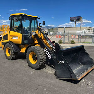 Chargeuses sur pneus JCB 407 durables pour la construction agricole efficace, tâche difficile, chargeuse de bois conçue en stock, prête à l'emploi - Product Image 1