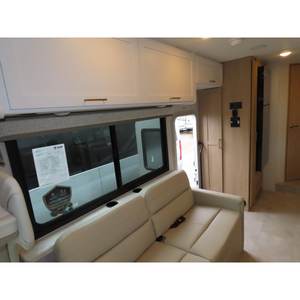 2026 Thor Chateau 31E bunkhouse RV อุปกรณ์ตกแต่งภายในใหม่พร้อมสไลด์ออก - Product Image 2