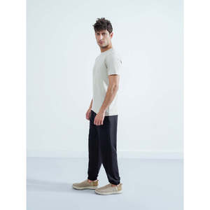 เสื้อยืด ANEKO รุ่น MC2222 ทรงปกติ ใส่สบาย ผ้าเจอร์ซีย์คอตตอน 100% น้ำหนัก 220 กรัม ลายเรียบ ป้ายยี่ห้อสั่งทำ ชำระเงินแบบ TT - Product Image 3