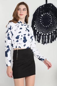 เสื้อฮู้ดผู้หญิงแขนยาว EVER GLOW ขายส่ง OEM รับทำโลโก้ ผ้าฝ้ายฟลีซ 100% หนัก 220 กรัม บุซับใน สวมใส่สบาย ไม่หดตัว แฟชั่นเรียบง่าย - Product Image 6