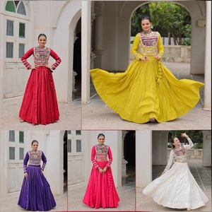 Vestido Lehenga Choli de Fiesta para Mujer, Reversible, Tela Romana, Bordado Kutchi Gamthi, Estilo Casual, Todas las Temporadas, Talla Cosida de 40 Pulgadas - Product Image 6