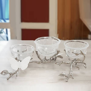 Tazón Decorativo de Vidrio con Base de Aluminio, Diseño de Mariposa de Color Blanco, Tazón Hecho a Mano de la Mejor Calidad - Product Image 1