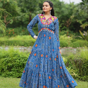 Último diseñador FabZone Anarkali vestido para adultos niñas Faux Georgette Badhani impreso Sari con Salwar para fiestas de bodas - Product Image 1