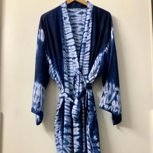 Kimono Balinais Noir Sexy de Haute Qualité, Poncho Couvrant, Broderie Vibrante Ornée de Dentelle, Soutien-Gorge Bandeau Inclus, Coupe Haute Unie - Product Image 1