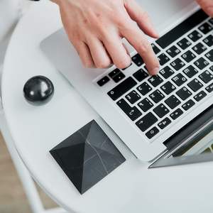 ปิรามิดหินสีแบบไม่ขัดเงามรดกของคาเรเลียนปิรามิดคริสตัลชุงไมท์/ของตกแต่งบ้าน - Product Image 3