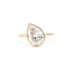 Elegante Anillo con Diamante Cultivado en Laboratorio de 3 Ct D-F VVS1-VS2 en Oro Amarillo de 14K y 18K para Novia, Boda, Compromiso y Fiestas - Product Image 1