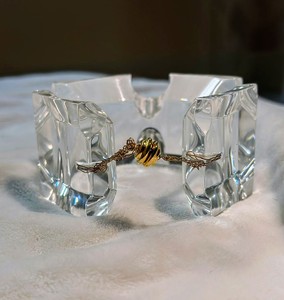 Brazalete de moda de acrílico transparente de gran tamaño Brazalete de moda transparente sólido - Product Image 4