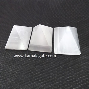 Pirámides de piedra semipreciosa Lapiz Lazuli al por mayor, pirámide de curación de cristal grande para Reiki y artesanía de piedras preciosas curativas de cristal - Product Image 5