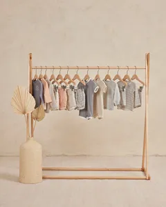 Perchas de Ratán Hechas a Mano para Ropa de Bebé y Niños, Diseño Creativo, Resistentes y Duraderas para Colgar Ropa de Bebé - Product Image 3