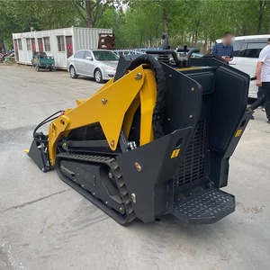 Prix réduit avec taxes incluses, mini-chargeuse sur pneus V1000, moteur diesel, design compact polyvalent pour terrains étroits - Product Image 5