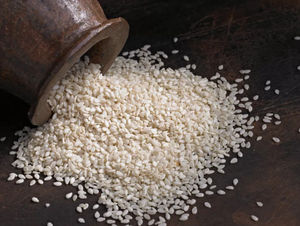 Vente en gros de graines de sésame naturelles crues non décortiquées en vrac pur 1kg Prix des graines de sésame blanc Emballage personnalisé à bas prix - Product Image 6