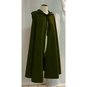定制18世纪手工缝制橄榄绿或灰色羊毛宽幅布中长或长女士斗篷丝绸制服