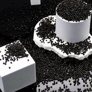 Masterbatch plastique anti-blocage et antidérapant compatible pour l'extrusion de film plat - Product Image 1