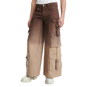 Pantalon cargo d'extérieur pour hommes avec poches utilitaires Design streetwear élégant et confortable pour les vêtements de travail et d'aventure - Product Image 1
