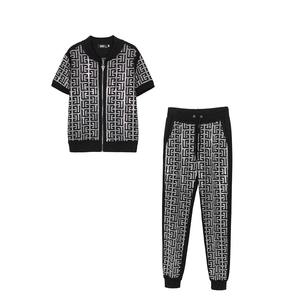 Survêtements de jogging en coton pour hommes, survêtements décontractés avec logo personnalisé avec capuche, ensemble sweat à capuche uni et joggers pour hommes - Product Image 4