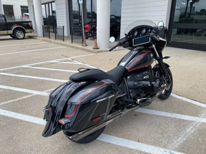 Listo para enviar: R 18 B Black Storm Metallic 2024 - Product Image 2