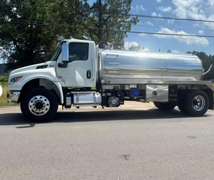 OFFRE GROUPÉE Camion aspirateur MV607 4x2 d'occasion équipé d'un réservoir en aluminium de 8 000 litres, camion de moyenne capacité pour l'exportation mondiale - Product Image 3