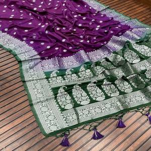 Saree en crêpe Georgette de luxe avec Jarman Jari en argent pur et tissage jacquard riche idéal pour les mariages et les fêtes - Product Image 3