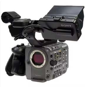 NOUVELLE Caméra Cinéma 4K Plein Format FX6 avec Kit Objectif Cinéma Cooke SP3 25/32/50/75/100mm T2.4 - Product Image 3