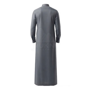 Thobe moderne et tendance pour homme, coupe ajustée, vêtements islamiques décontractés, coton respirant et léger, coupe confortable, style simple et moderne pour tous les jours - Product Image 5