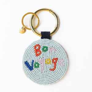 Porte-clés classique élégant fait à la main durable brodé personnalisé avec des perles de graines pour mariage et remise de diplôme - MOHSIN HANDICRAFT - Product Image 4