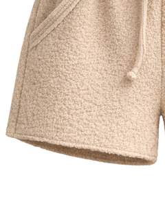 Shorts en molleton sherpa beige pour femmes, confortables, doux, en peluche, vêtements de détente, taille élastique, cordon de serrage, décontractés, confortables pour l'hiver - Product Image 6