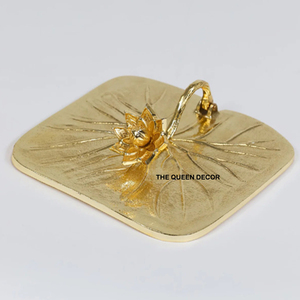 Porte-serviettes en aluminium moulé couleur or plaqué Admirable Leaves Flower Decor Accessories for Table - Product Image 1