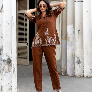Ensemble de collection exclusif Chanderi Western Co Ord disponible au tarif de gros pour une tenue décontractée et une tenue de fête - Product Image 1