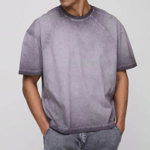 T-shirt personnalisé pour homme, 100% coton, qualité luxe, col rond côtelé, style streetwear, effet délavé soleil. - Product Image 1