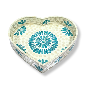Juego de Bandejas de MDF en Forma de Corazón con Diseño Floral Azul y Capiz Blanco, Elegantes Bandejas para Servir - Product Image 1