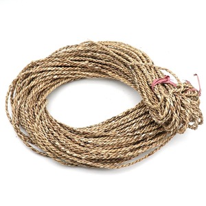 Paquet de corde de paille à prix bon marché, bonne affaire pour les distributeurs, corde d'herbe de mer, écheveau de fil de jonc de mer - Product Image 2