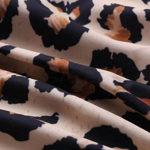 Tankini sans bretelles pour femmes, ensemble de maillot de bain 2 pièces, léger, respirant, écologique, séchage rapide, logo sur le devant, pour les journées à la plage et à la piscine - Product Image 3