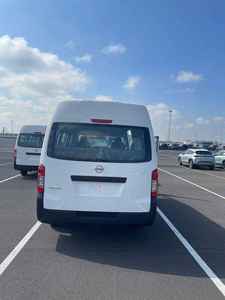 Minibús Nissan Urvan USADO CONFIABLE, 2.5L Diésel, Manual, 16 Asientos - Product Image 4