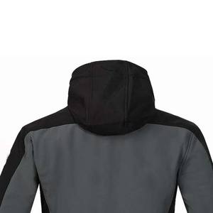 Veste Softshell à Capuche pour Homme en Toile Enduite, Meilleure Vente, Hiver, Taille et Couleur Personnalisables, Logo Avant, Service OEM, Fermeture Éclair - Product Image 4