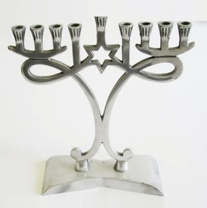 Candelabros de aluminio modernos para una decoración sofisticada de eventos en el hogar para Navidad del exportador indio a los mejores precios - Product Image 3