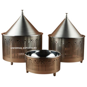 Ensemble de trois casseroles en métal pour la cuisine Casserole design faite à la main Forme ronde Luxe Nouveau chauffe-plats en métal - Product Image 5