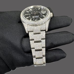 นาฬิกาข้อมือผู้ชายสุดหรู ทำมือ ระบบกลไกอัตโนมัติ MIYOTA ประดับโมอิสซาไนต์ ตัวเรือนสแตนเลสสตีล ขนาด 41 มม. รุ่นลิมิเต็ดอิดิชั่น หน้าปัดอะนาล็อก กระจกแซฟไฟร์ - Product Image 2