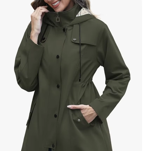 เสื้อโค้ทกันน้ำแบบมีฮู้ดสำหรับผู้หญิง รุ่นยาว แบบมินิมอล มีซับในกันลม ผลิตตามสั่งจากโรงงานโดยตรง สินค้ามาใหม่จากบังกลาเทศ - Product Image 1