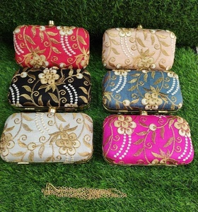 กระเป๋าคลัทช์งานปัก lucknowi ทำมือสวยงาม - Product Image 4