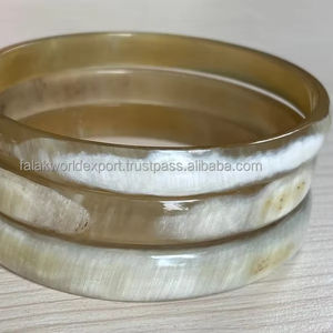 Bracelets tribaux en corne de boeuf faits à la main Bijoux ethniques uniques pour dames Bracelet de manchette en corne de buffle naturel Commande en gros Fournisseur par FWE - Product Image 4